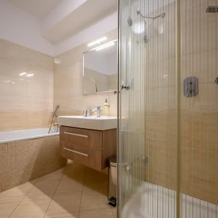Apartament Royal *